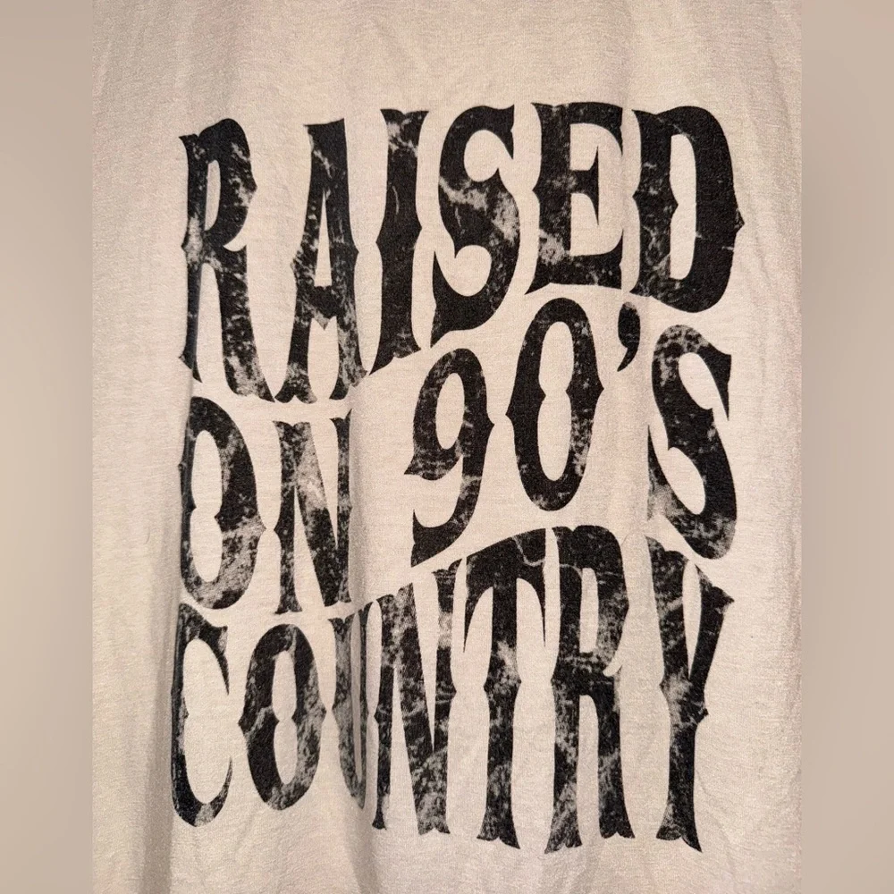 Women’s Top - Picture 2 of 4